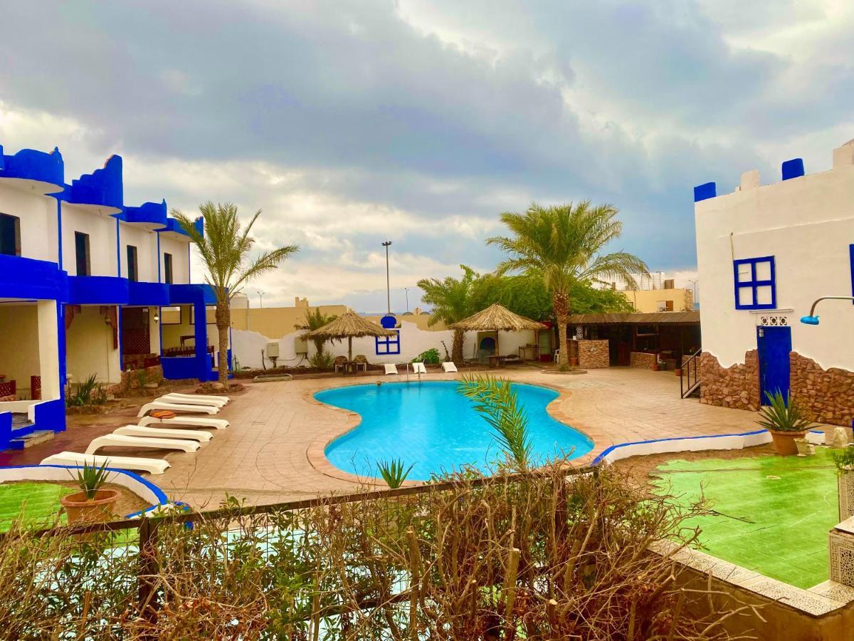بيت شباب قرية بدوين مون - العقبة Al Burj المظهر الخارجي الصورة