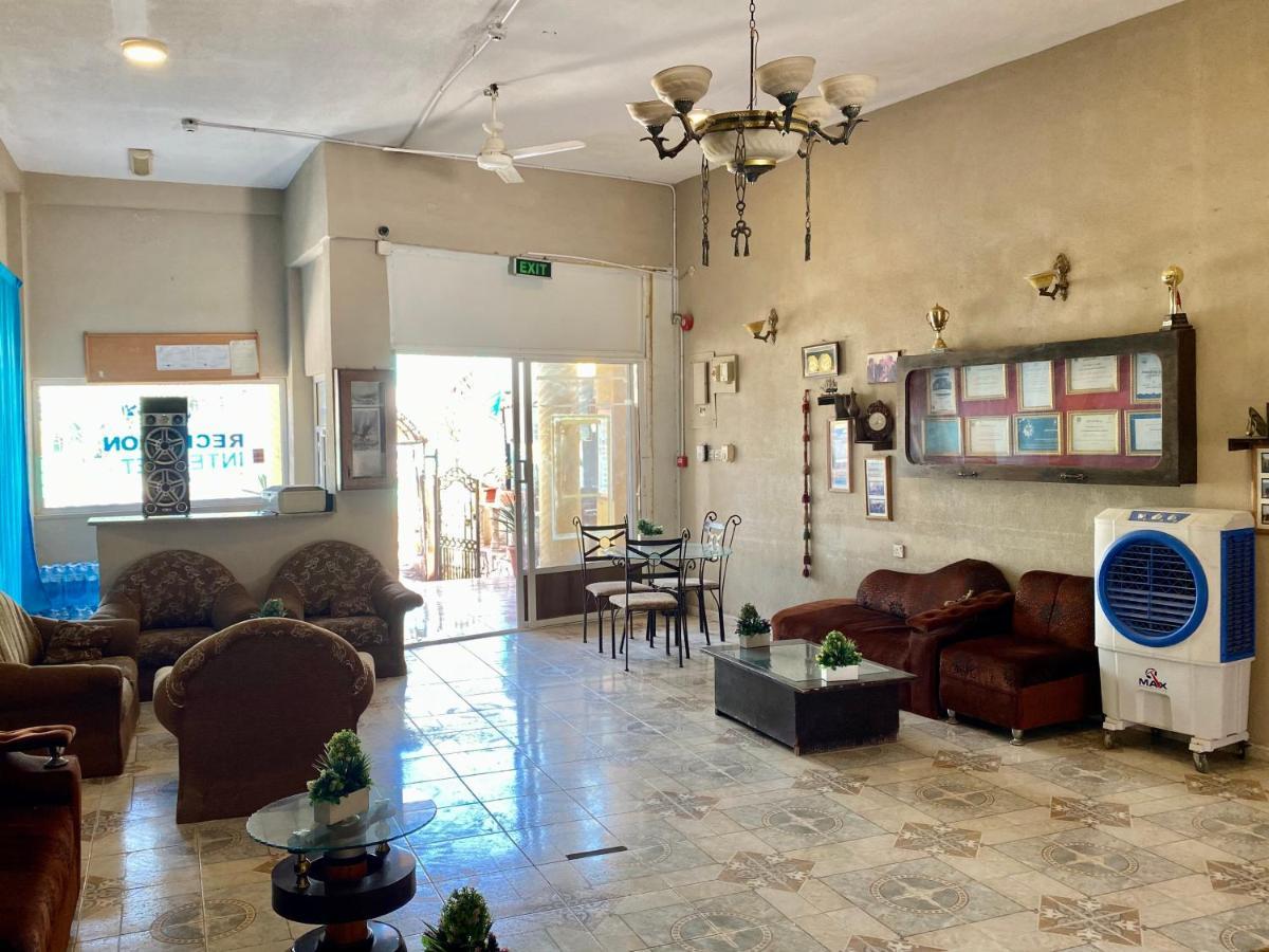 بيت شباب قرية بدوين مون - العقبة Al Burj المظهر الخارجي الصورة