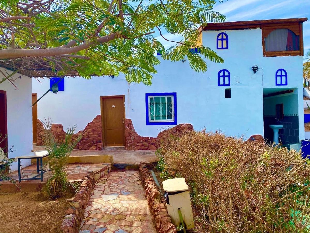 بيت شباب قرية بدوين مون - العقبة Al Burj المظهر الخارجي الصورة