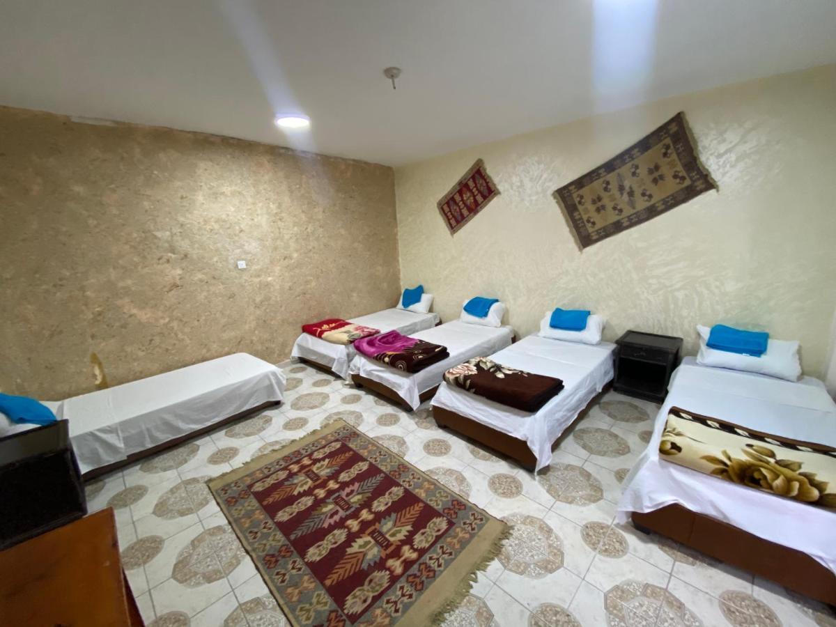 بيت شباب قرية بدوين مون - العقبة Al Burj المظهر الخارجي الصورة